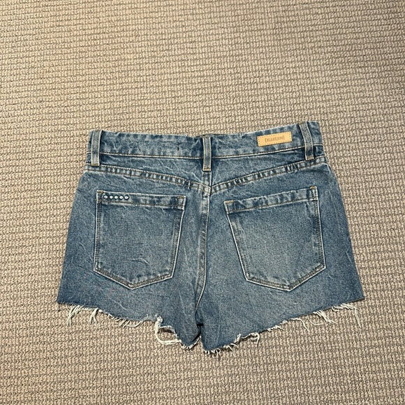 Blank NYC denim Jean shorts in size 25! - Picture 3 of 4